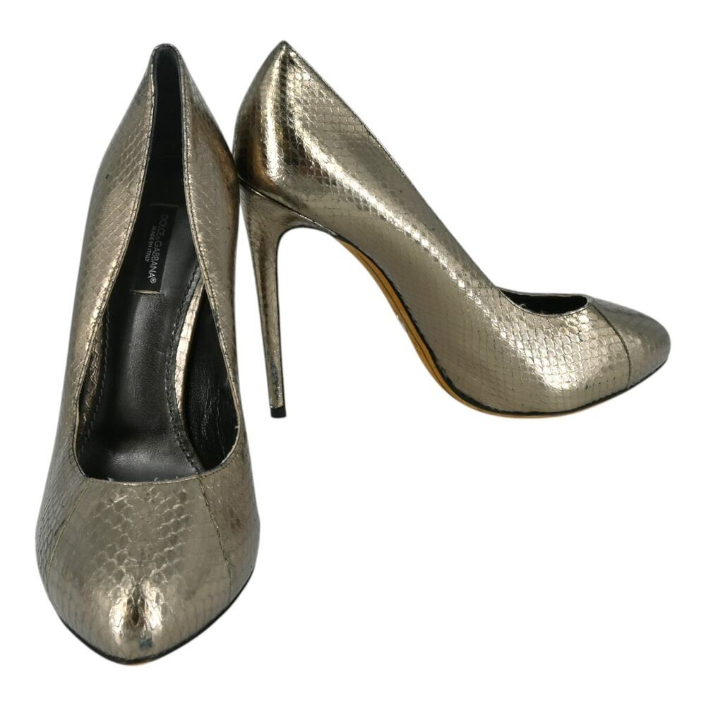 Dolce & Gabbana Gray Metallic Snake Pattern Leather Pumps Size 38.5